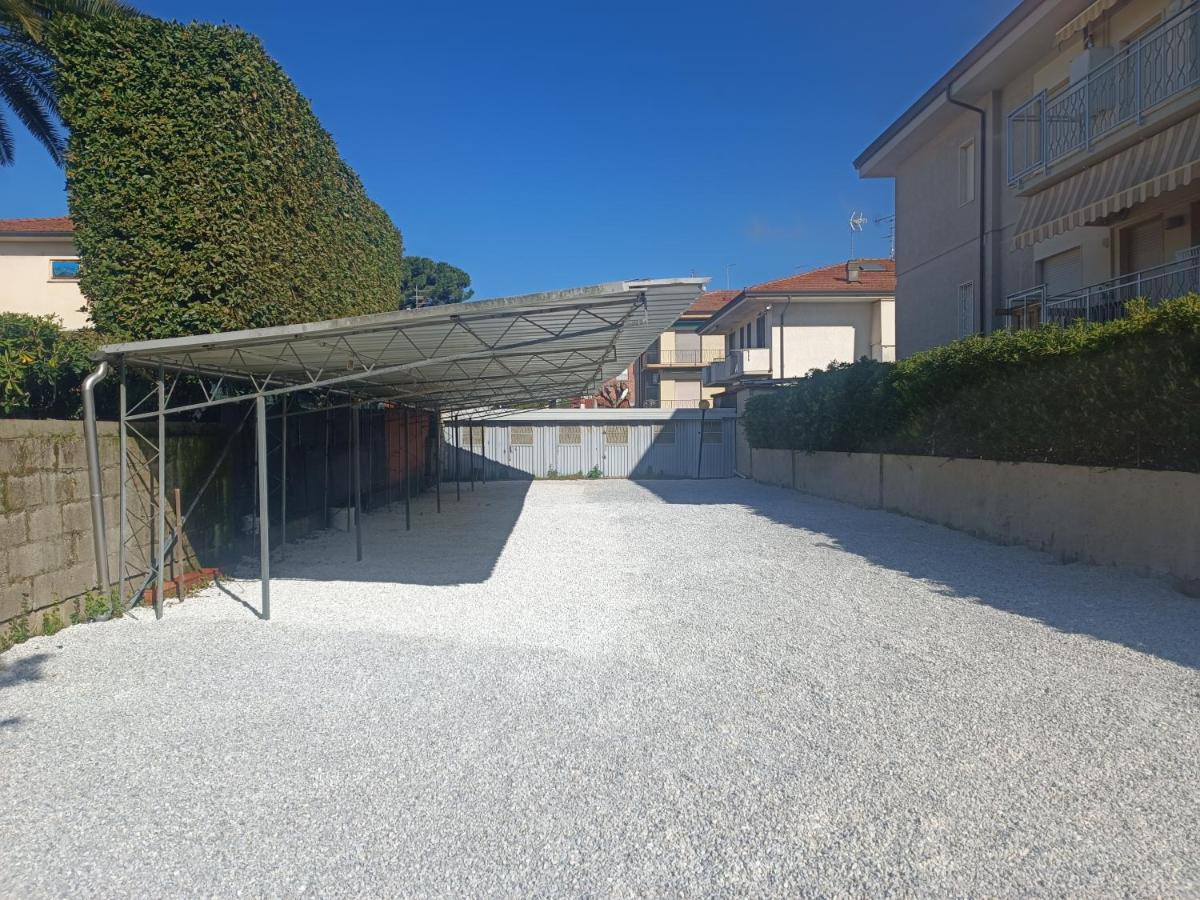Le Palme 98 "Casa Vacanze" Lido di Camaiore Ngoại thất bức ảnh